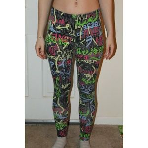 No Boundaries brand skinny leg-leggings